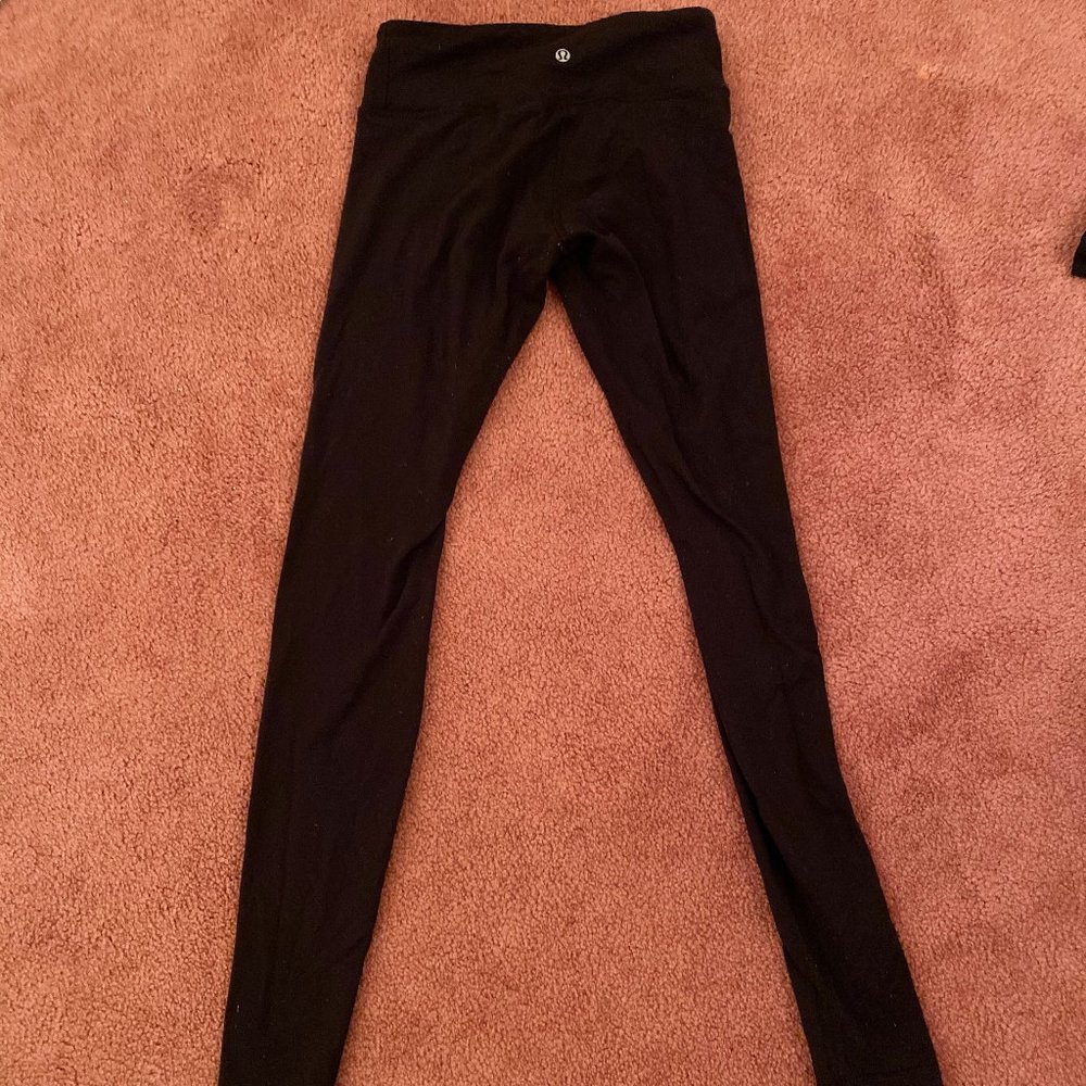 Lulu Lemon leggings (US size 4)